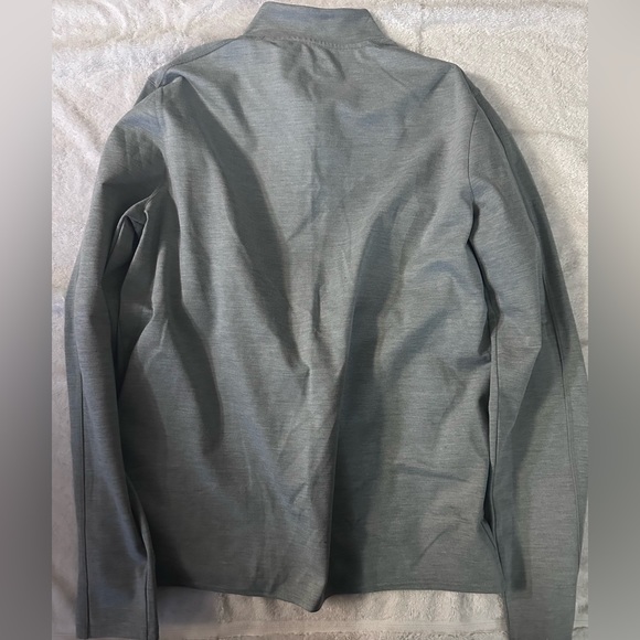 Hollister/ Gilly Hicks Men’s 1/4 Zip Athletic Long Sleeve Pullover, Grey, Medium - Picture 2 of 2